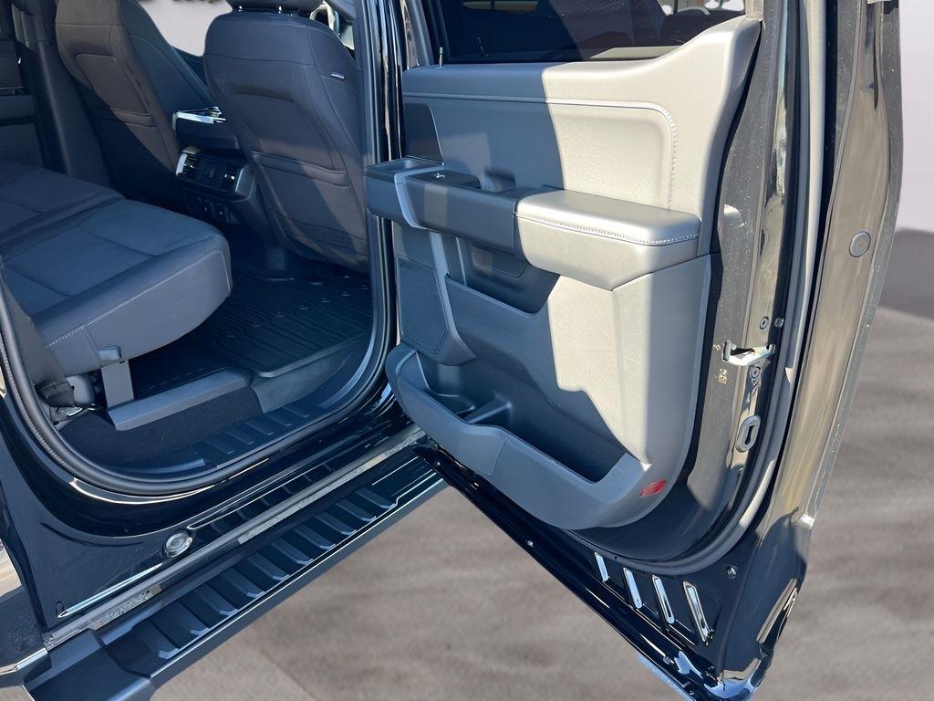 Ford F-150 XLT SuperCrew 4WD 2024