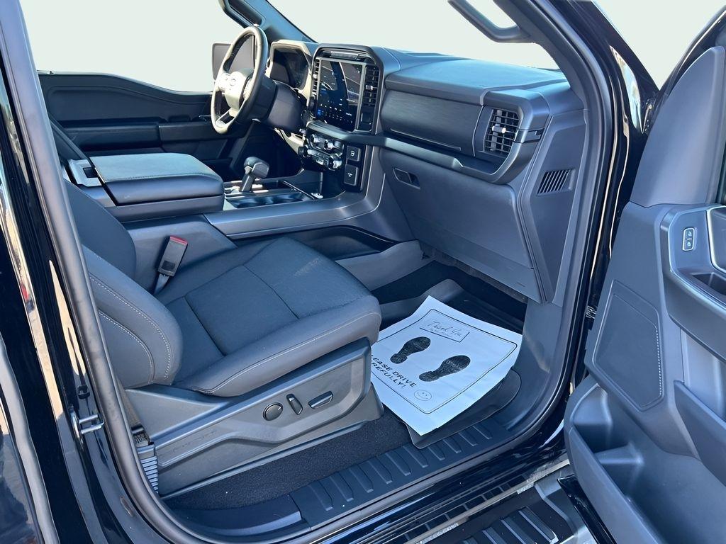 Ford F-150 XLT SuperCrew 4WD 2024