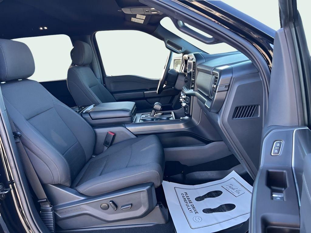 Ford F-150 XLT SuperCrew 4WD 2024