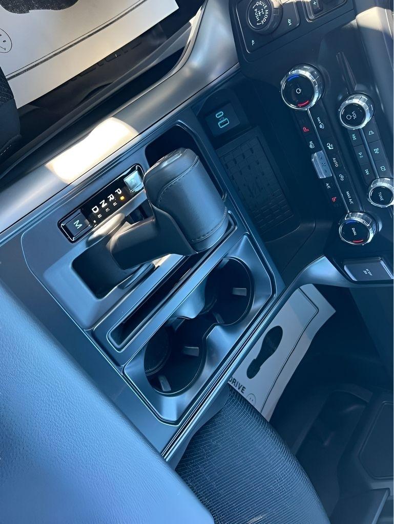 Ford F-150 XLT SuperCrew 4WD 2024