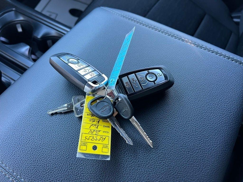 Ford F-150 XLT SuperCrew 4WD 2024