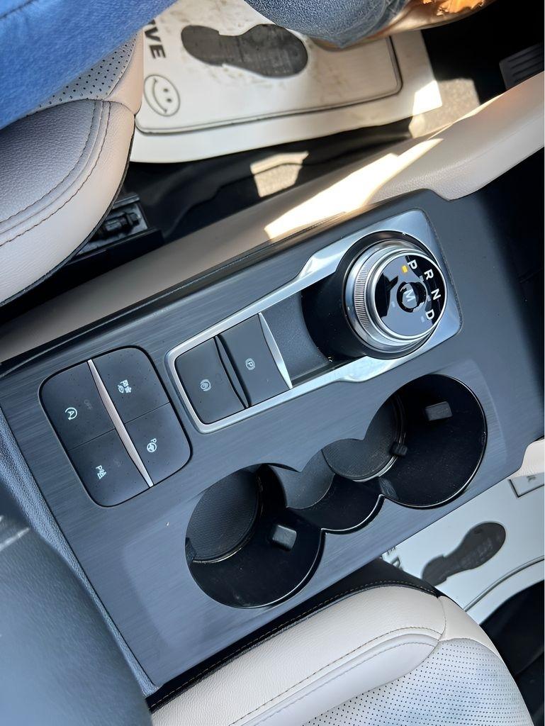 Ford Escape Titanium 4WD 2020