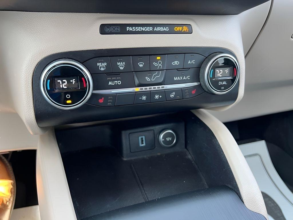 Ford Escape Titanium 4WD 2020