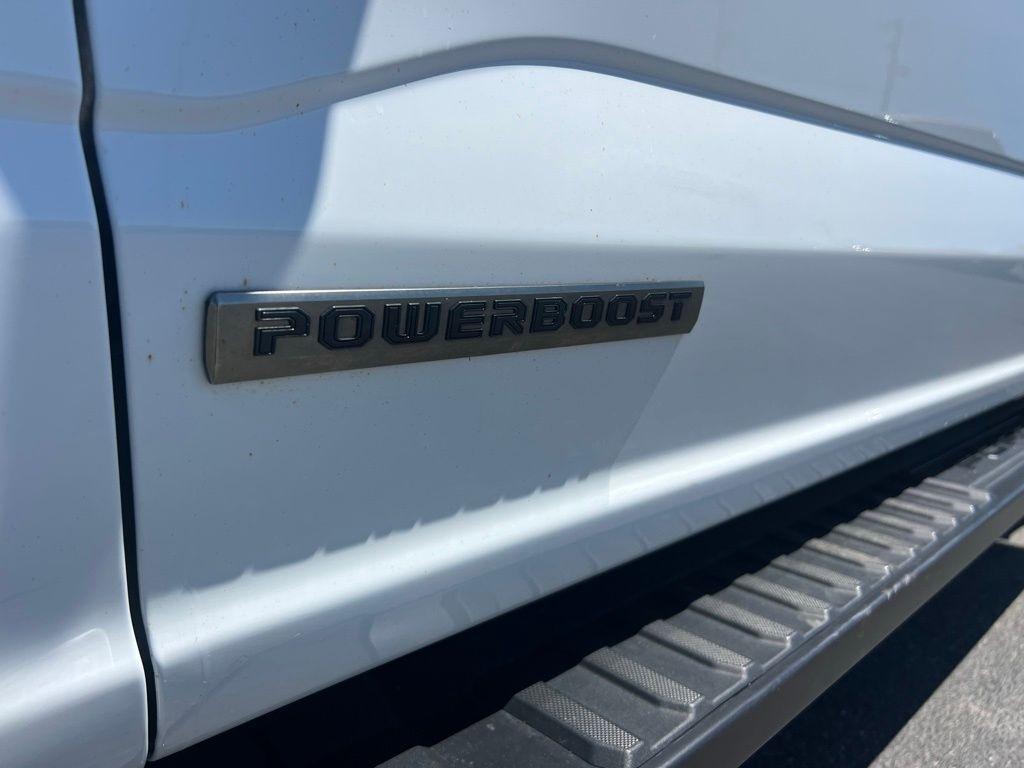 Ford F-150 XLT SuperCrew 4WD 2024