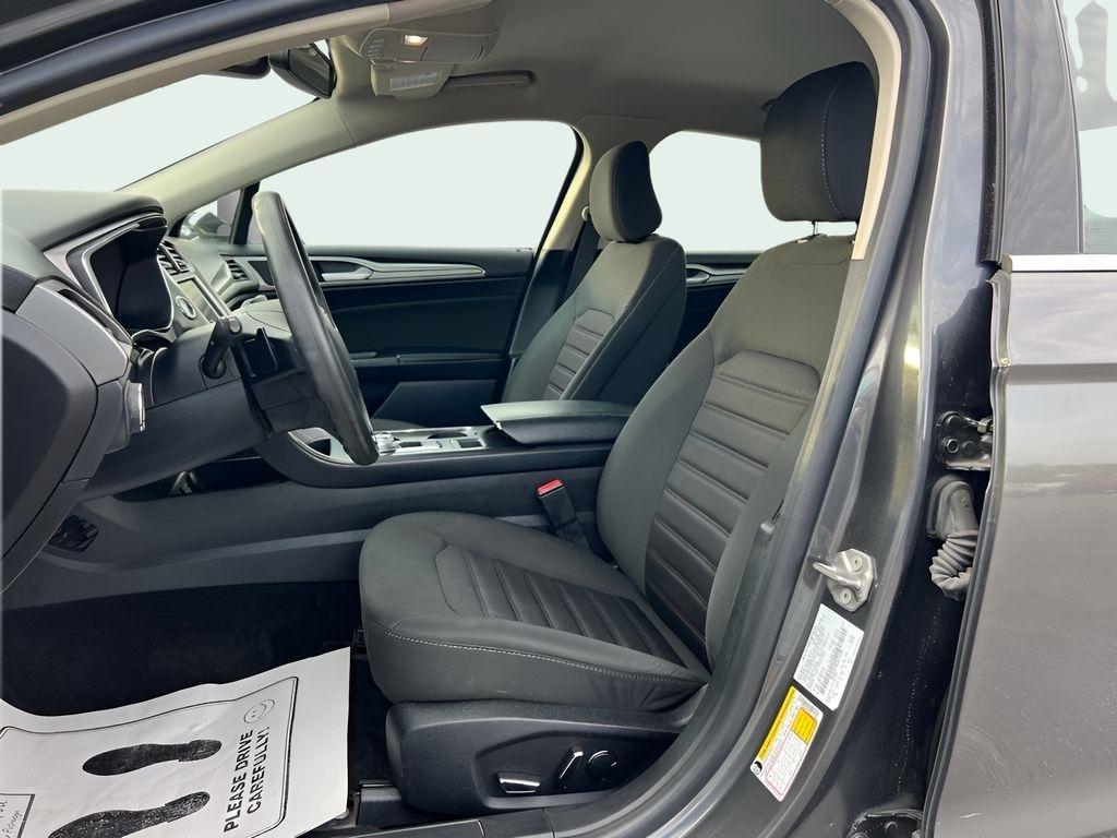 Ford Fusion SE AWD 2020