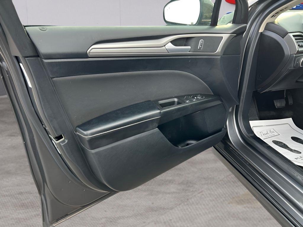 Ford Fusion SE AWD 2020