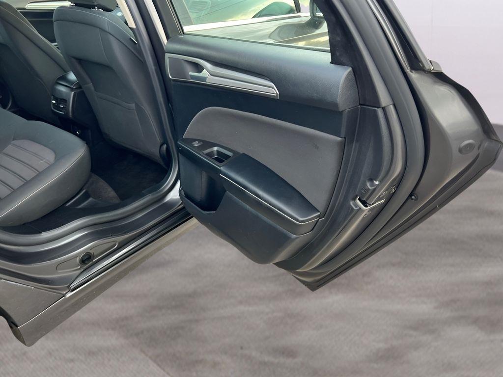 Ford Fusion SE AWD 2020