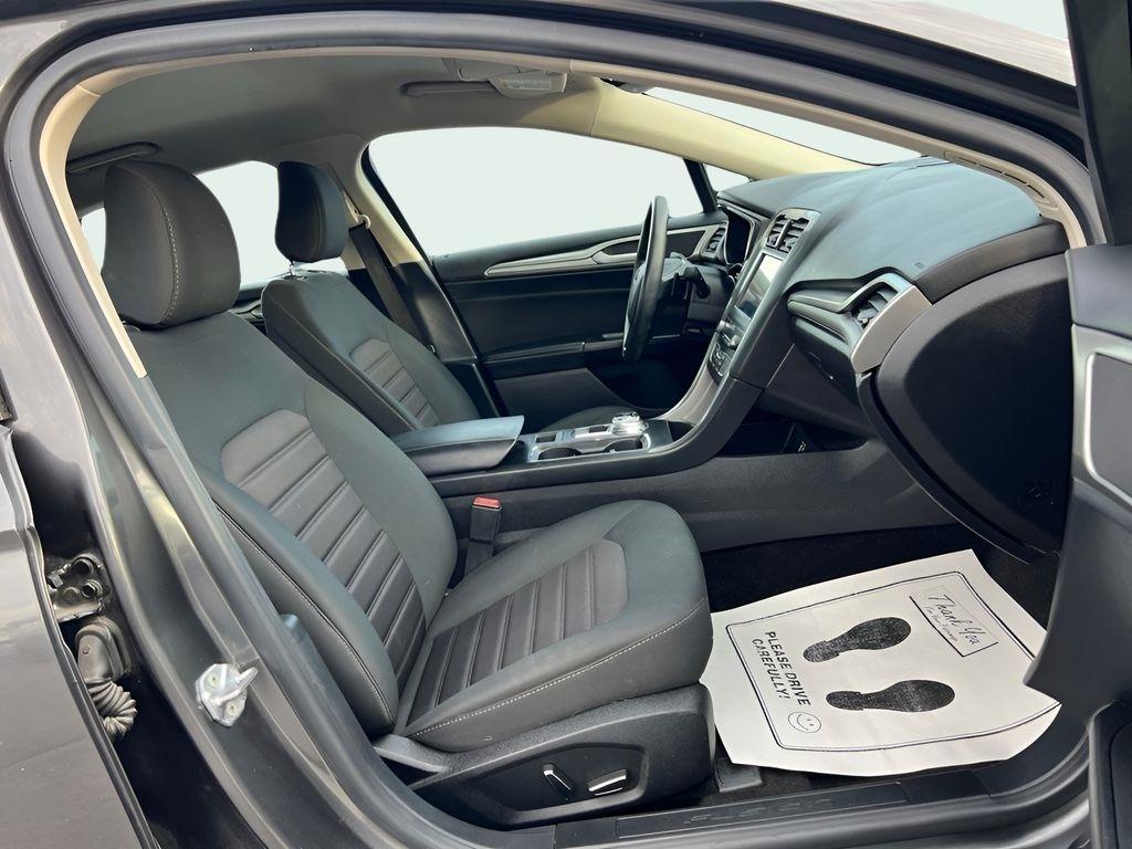 Ford Fusion SE AWD 2020