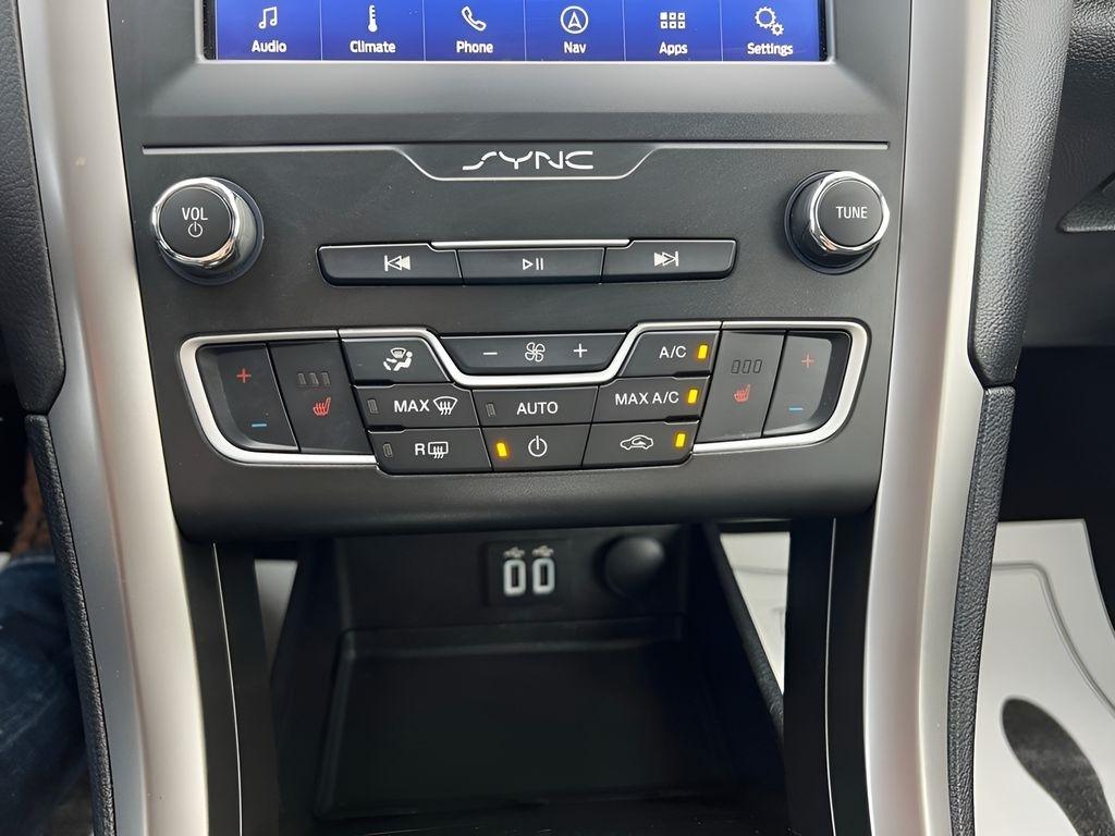 Ford Fusion SE AWD 2020