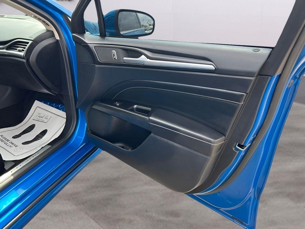 Ford Fusion Titanium AWD 2020