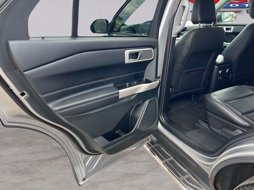 Ford Explorer XLT AWD 2022