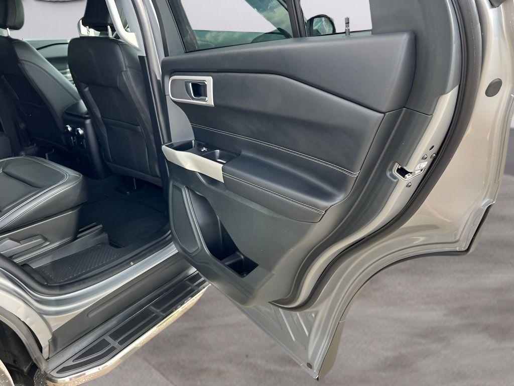 Ford Explorer XLT AWD 2022