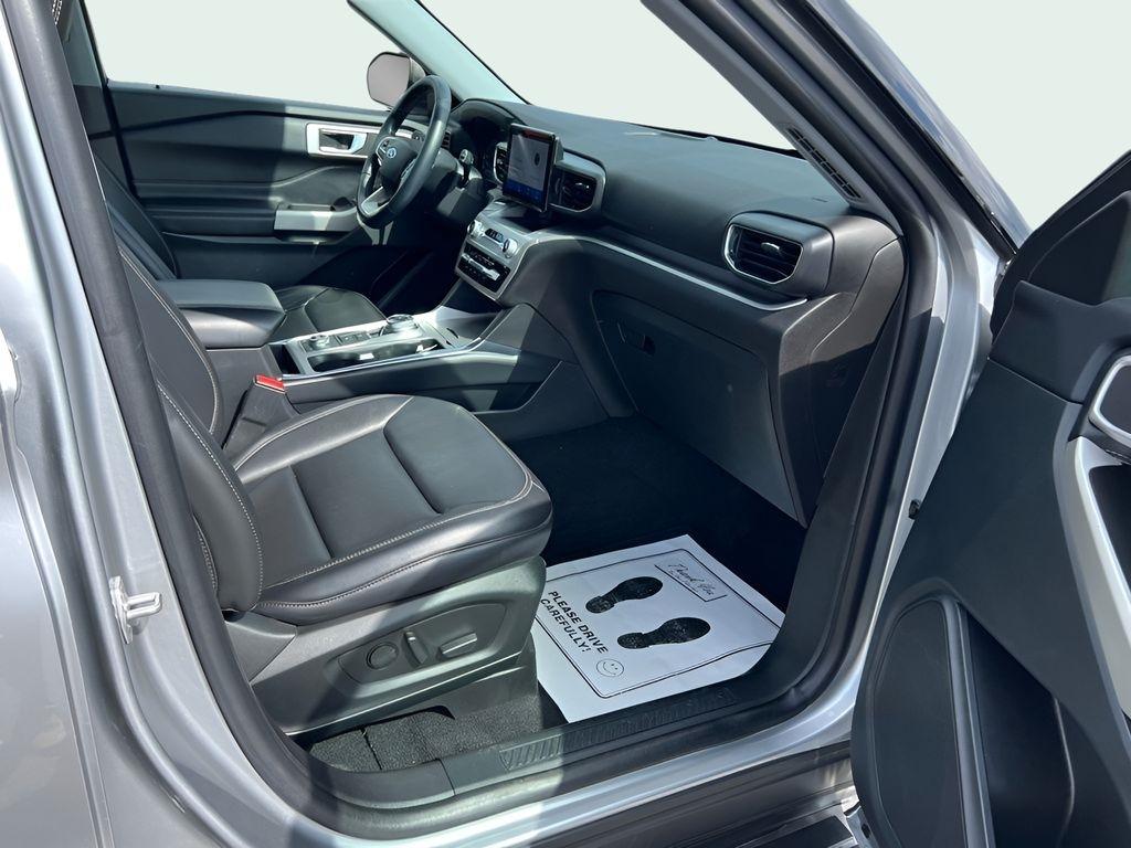 Ford Explorer XLT AWD 2022