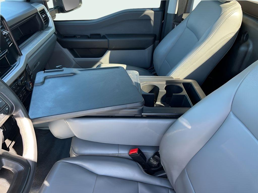 Ford F-350 SD XL DRW 4WD 2024