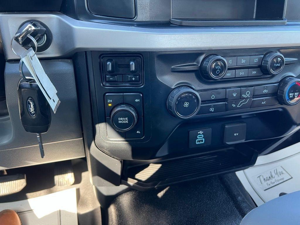 Ford F-350 SD XL DRW 4WD 2024