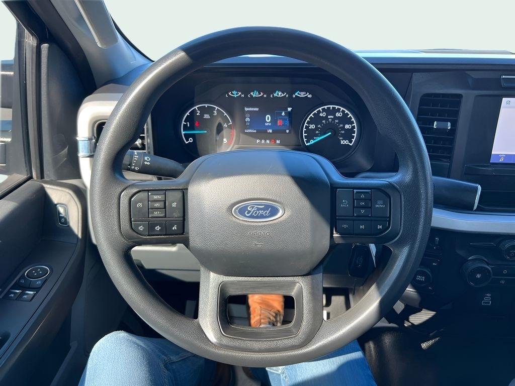 Ford F-350 SD XL DRW 4WD 2024