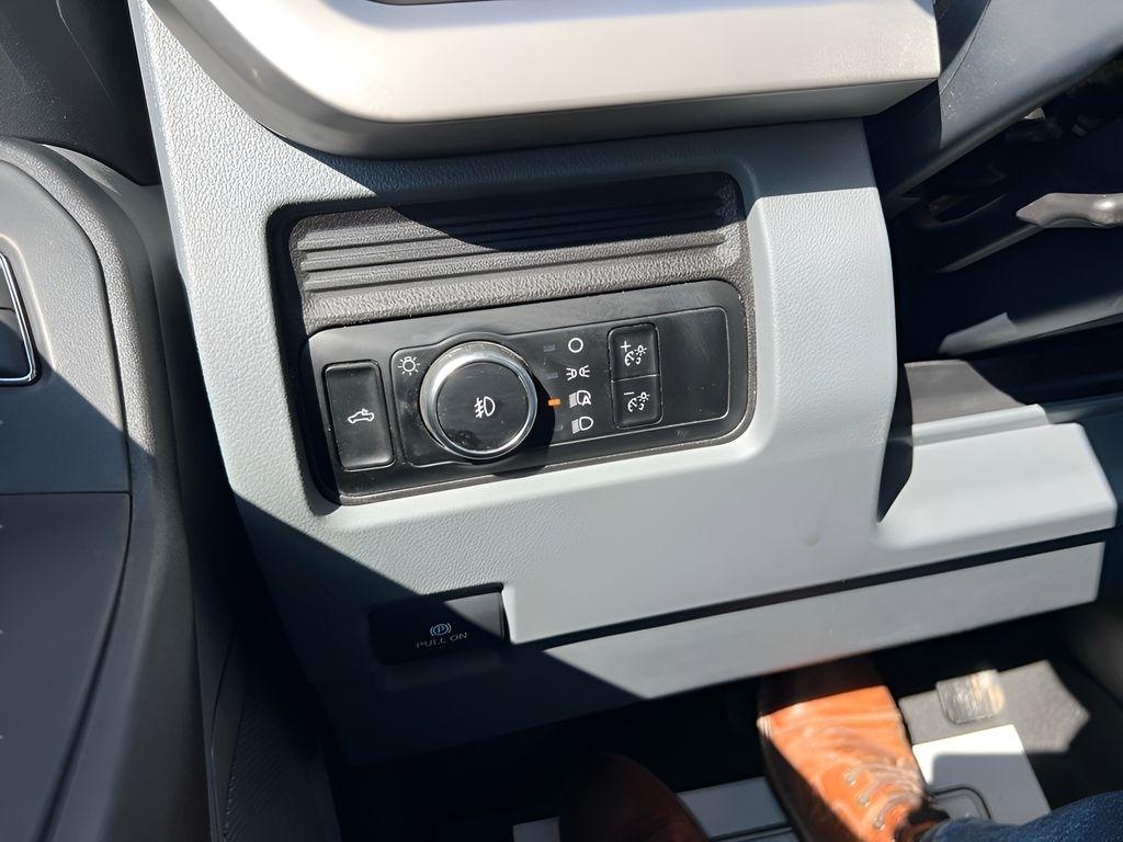 Ford F-350 SD XL DRW 4WD 2024