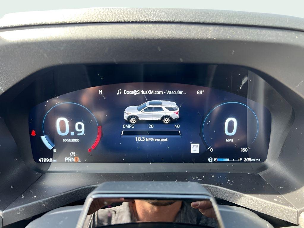 Ford Explorer Platinum AWD 2025