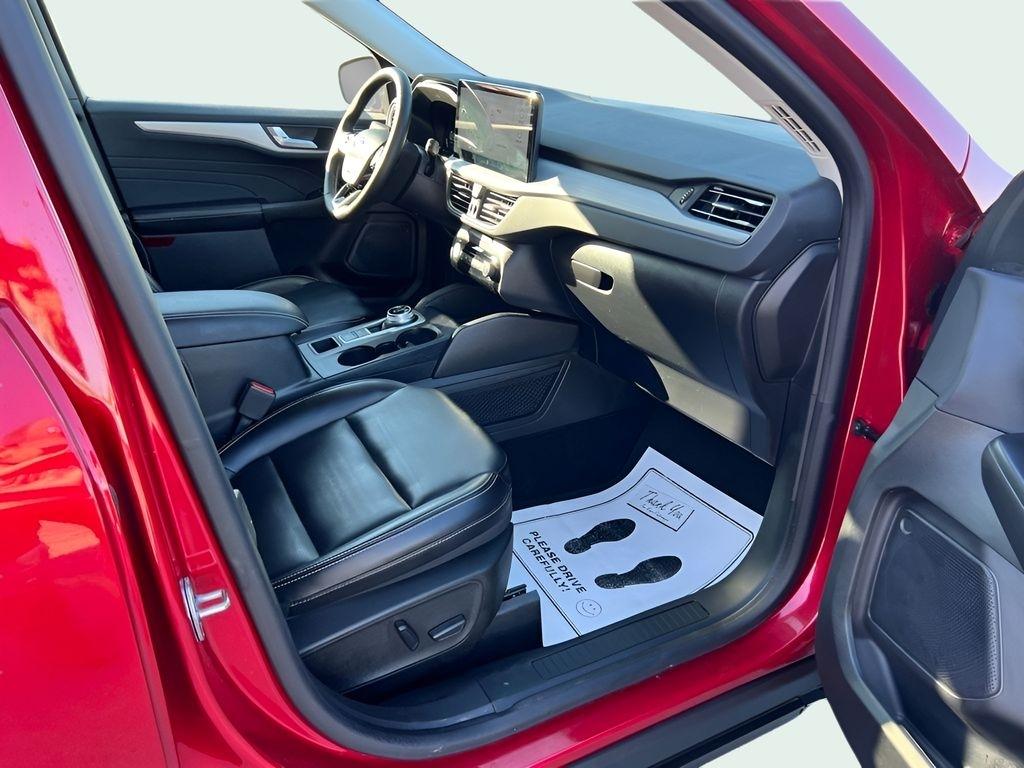 Ford Escape Platinum AWD 2023