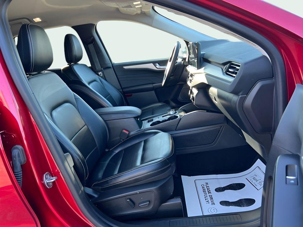 Ford Escape Platinum AWD 2023