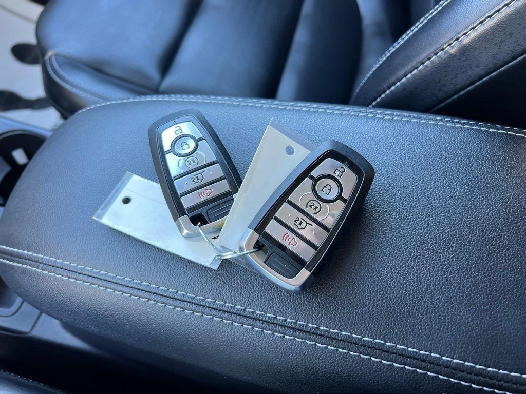 Ford Escape Platinum AWD 2023