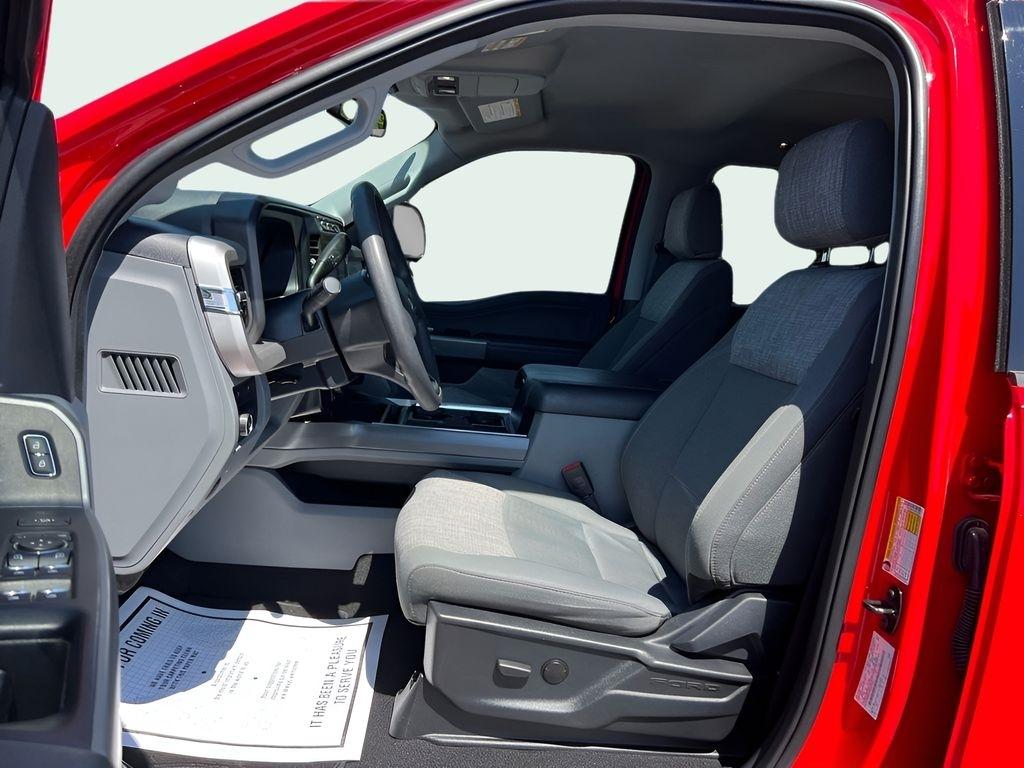 Ford F-250 SD XLT Crew Cab 4WD 2024
