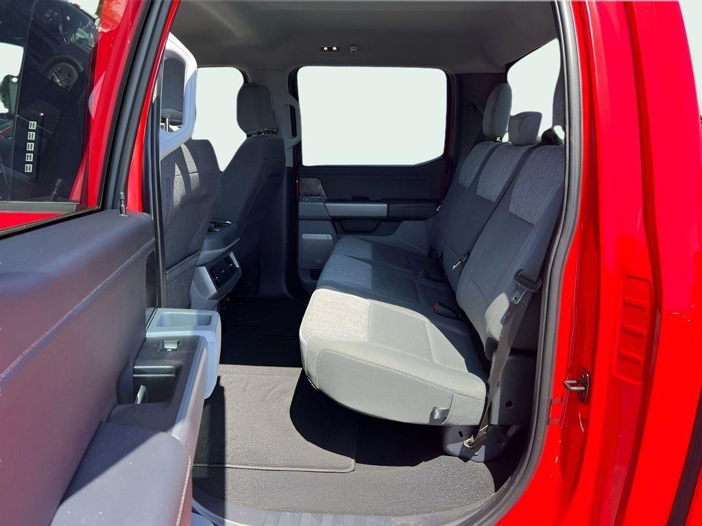 Ford F-250 SD XLT Crew Cab 4WD 2024