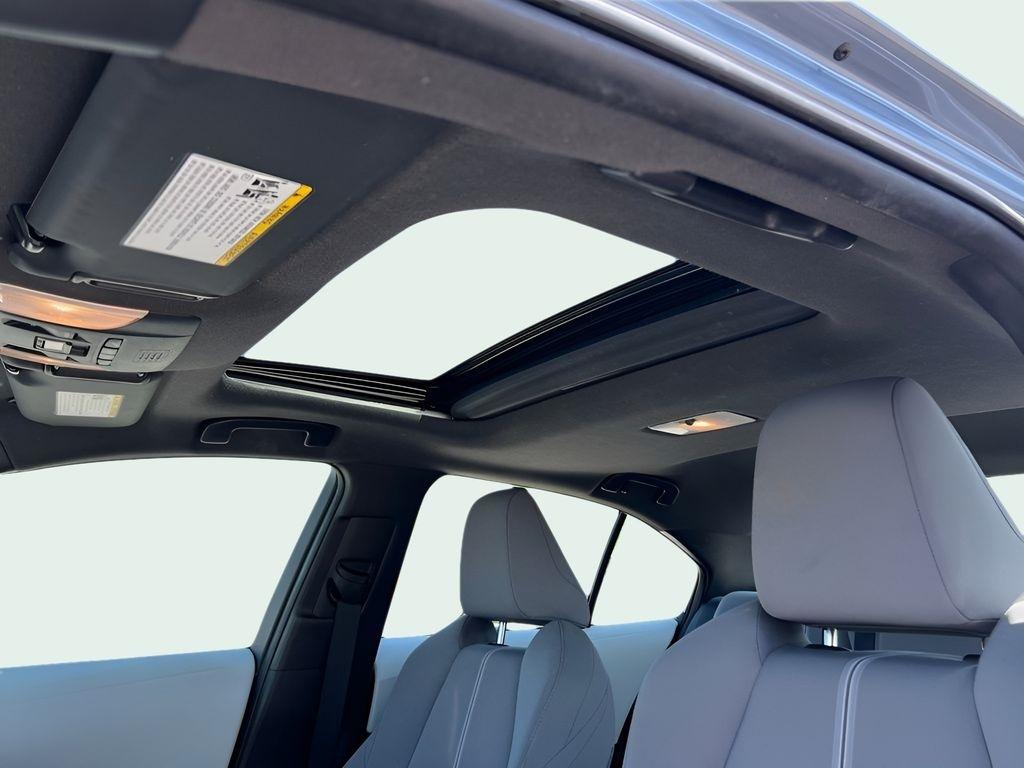 Toyota Corolla SE Nightshade 2021