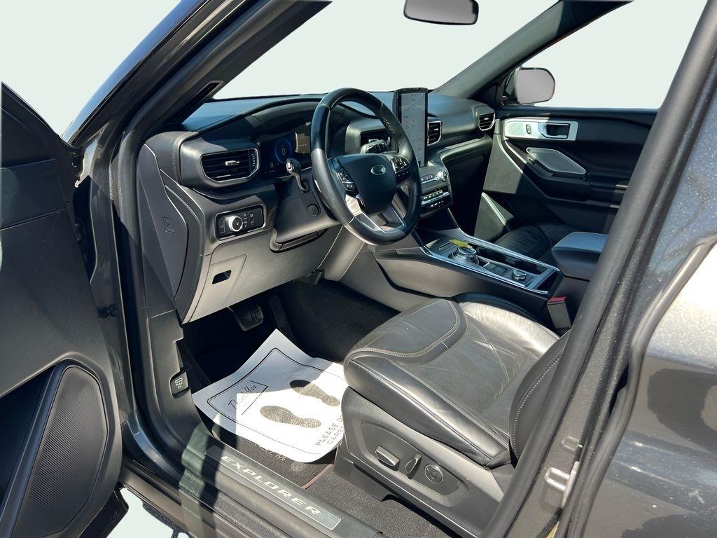 Ford Explorer Platinum AWD 2020