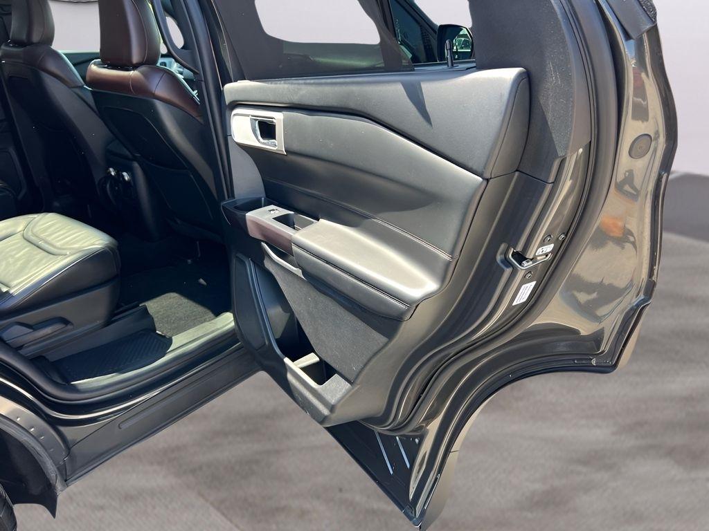 Ford Explorer Platinum AWD 2020