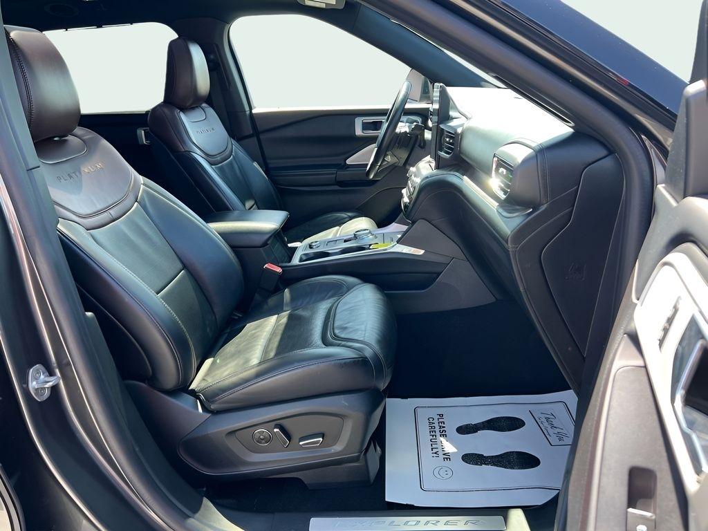 Ford Explorer Platinum AWD 2020