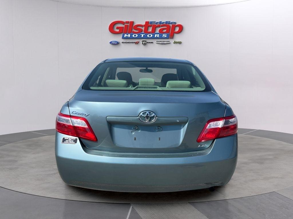 Toyota Camry SE 5-Spd AT 2009