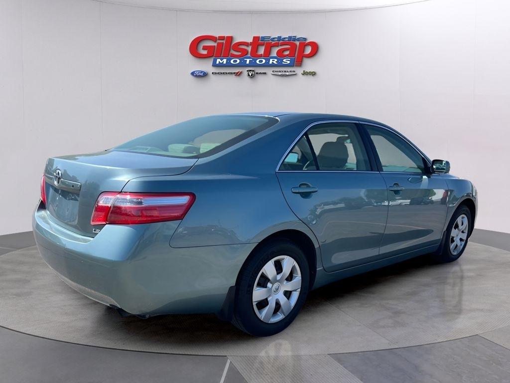 Toyota Camry SE 5-Spd AT 2009