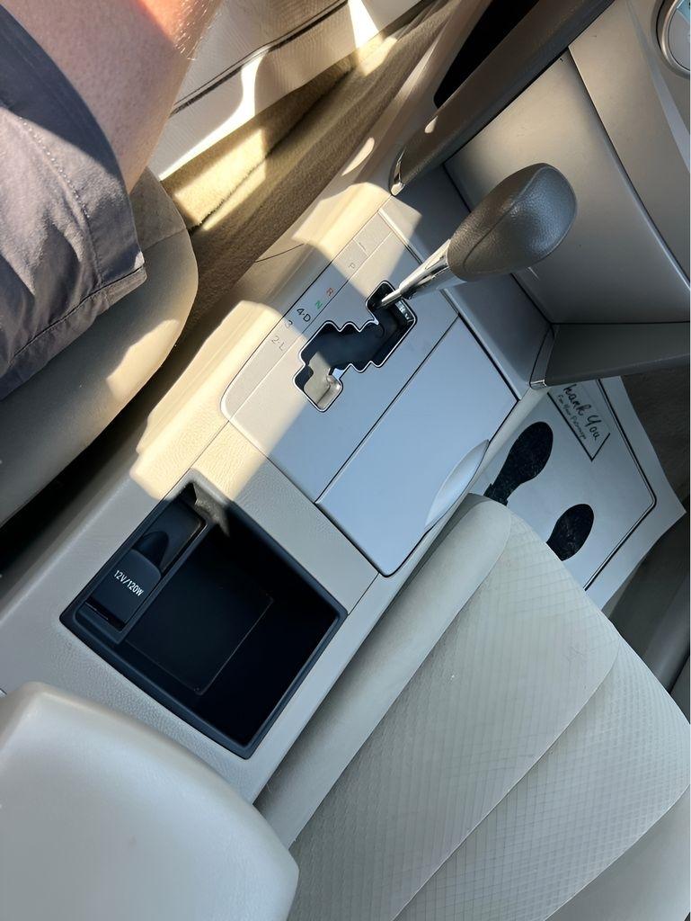 Toyota Camry SE 5-Spd AT 2009