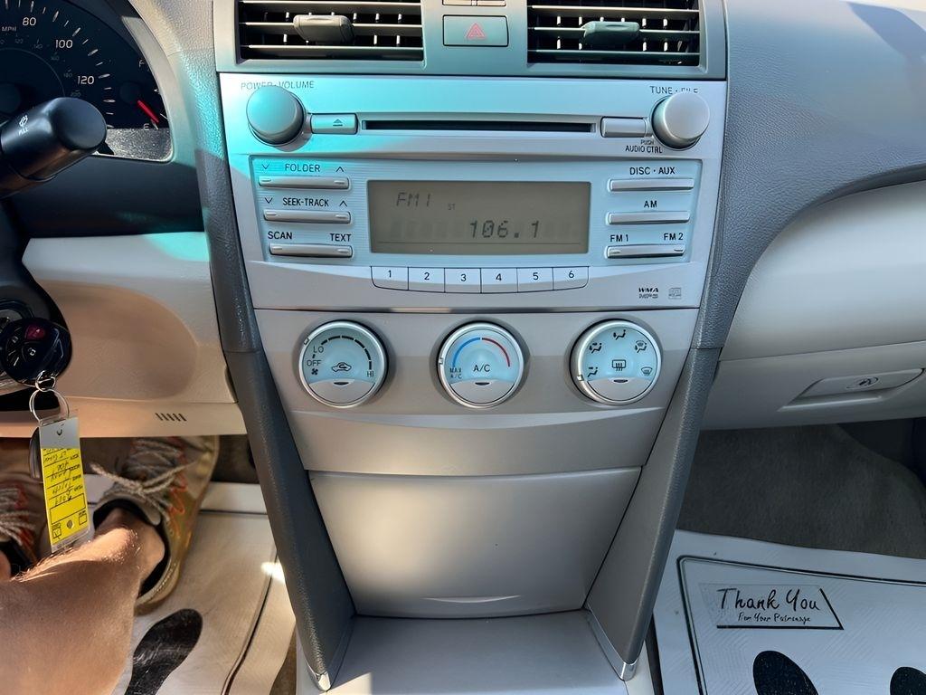 Toyota Camry SE 5-Spd AT 2009