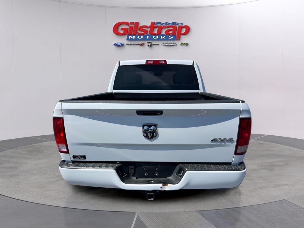 RAM 1500 Tradesman Crew Cab SWB 4WD 2016