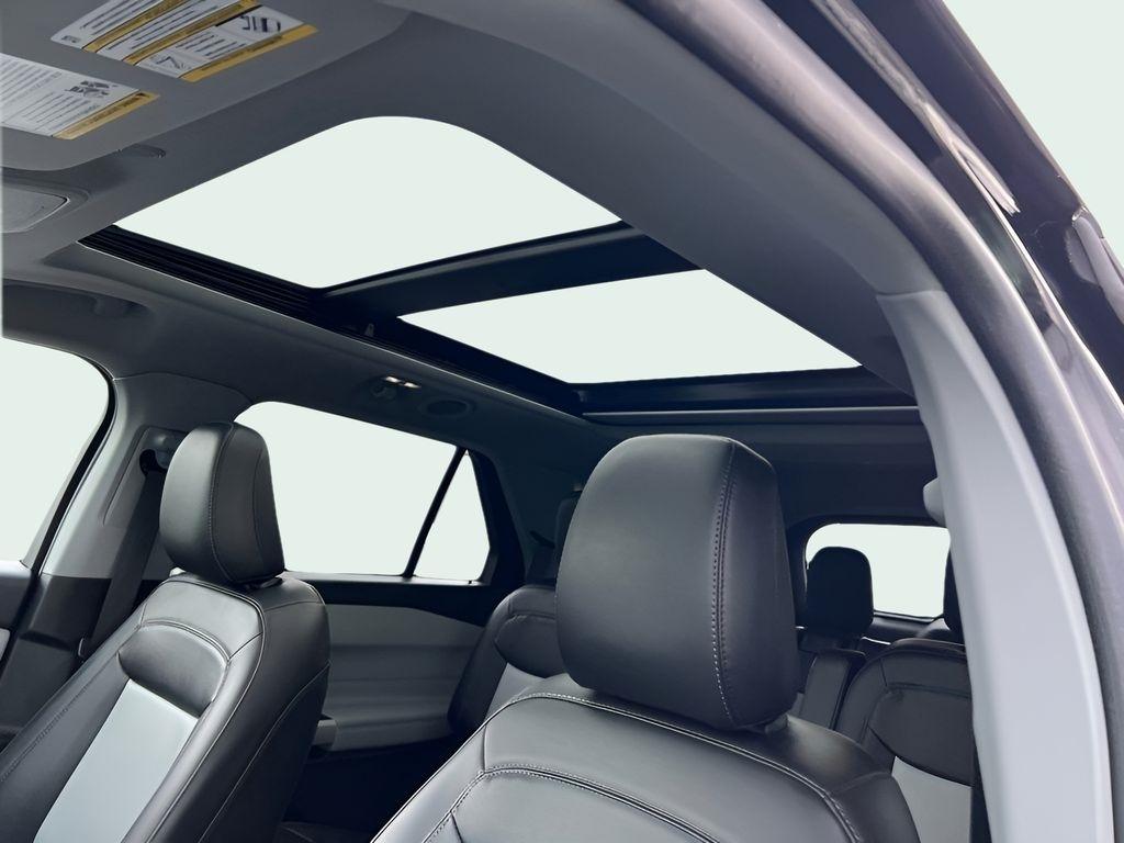 Ford Explorer XLT AWD 2023