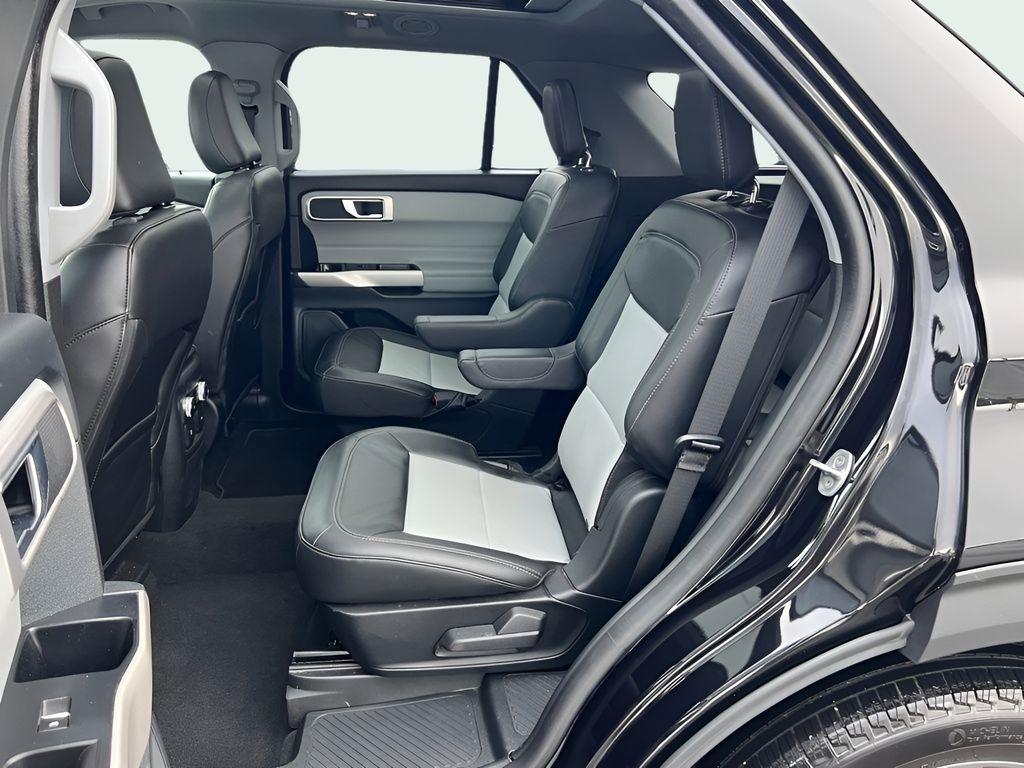 Ford Explorer XLT AWD 2023