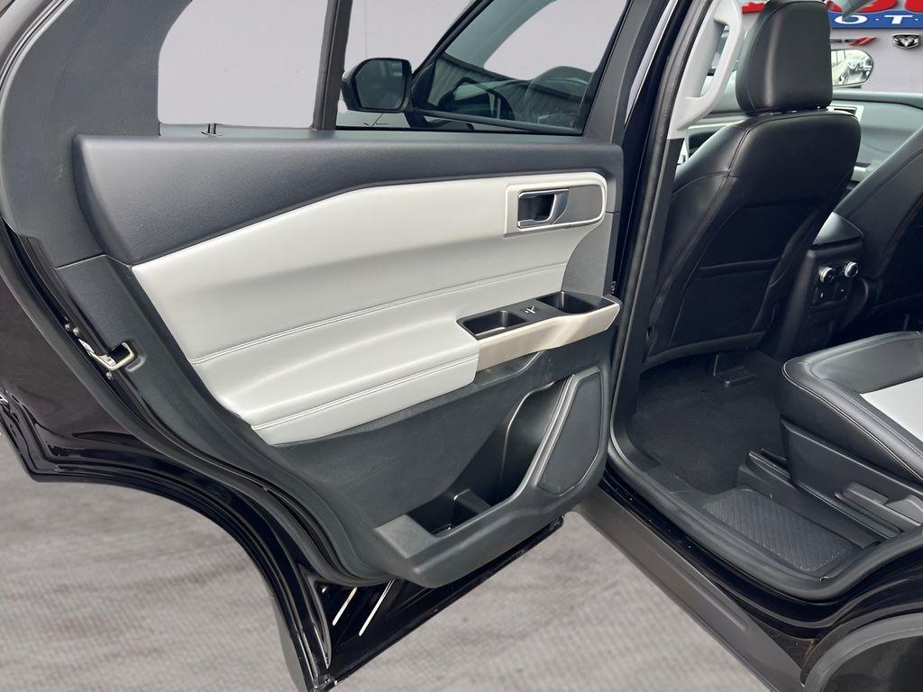 Ford Explorer XLT AWD 2023
