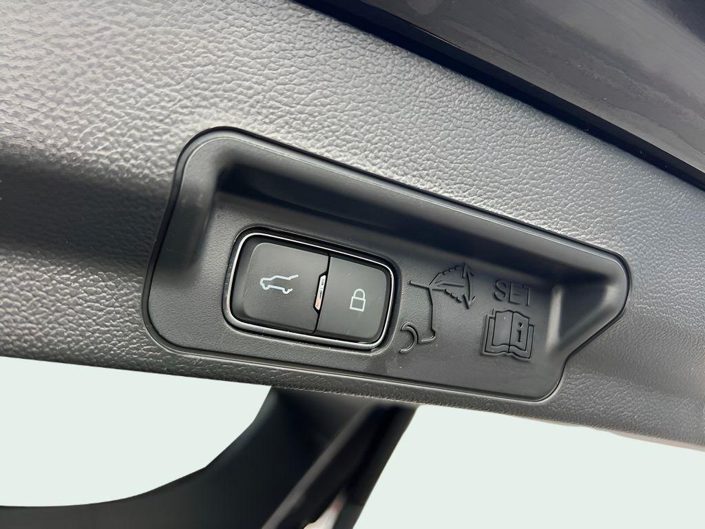 Ford Explorer XLT AWD 2023