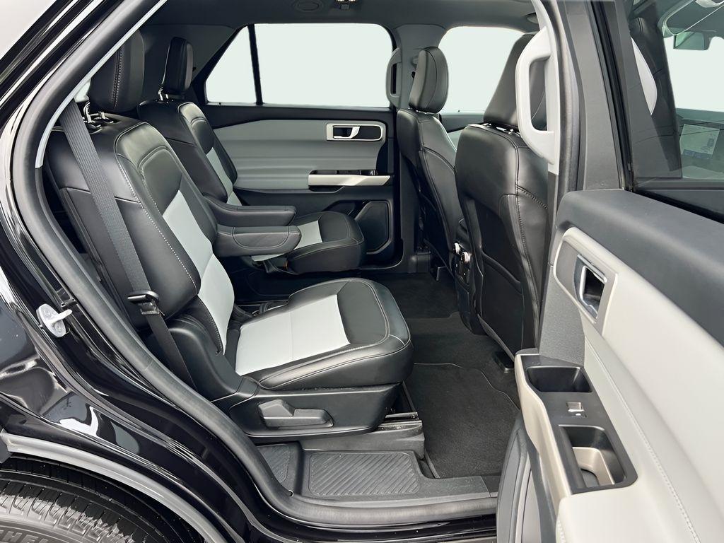 Ford Explorer XLT AWD 2023