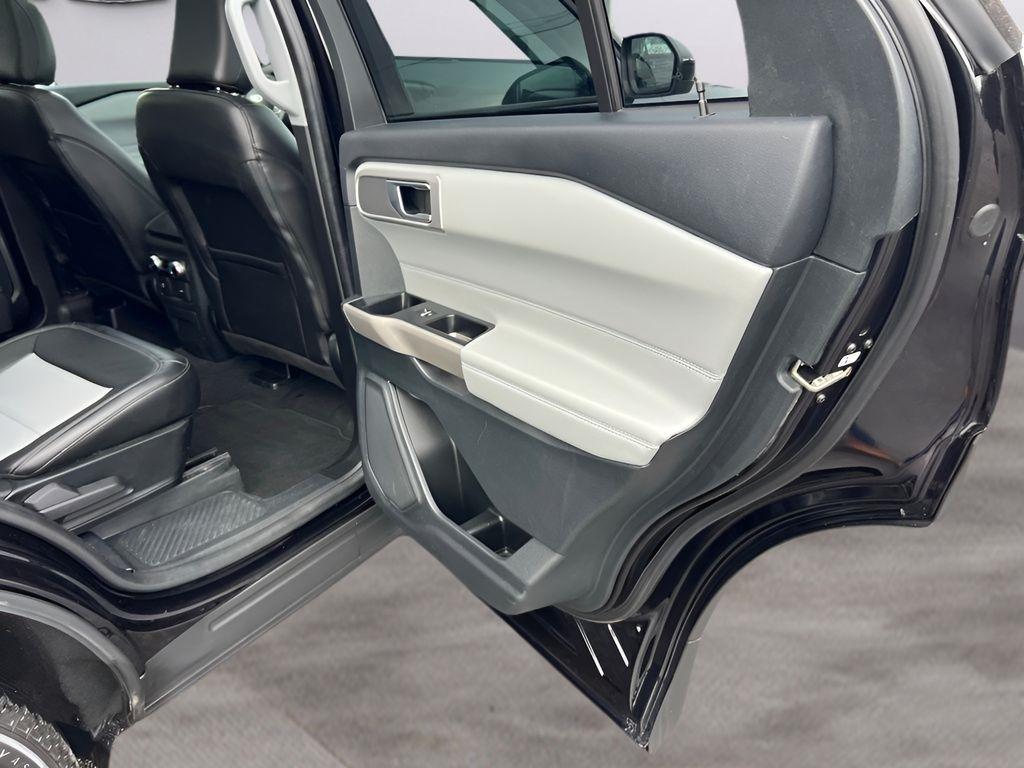 Ford Explorer XLT AWD 2023