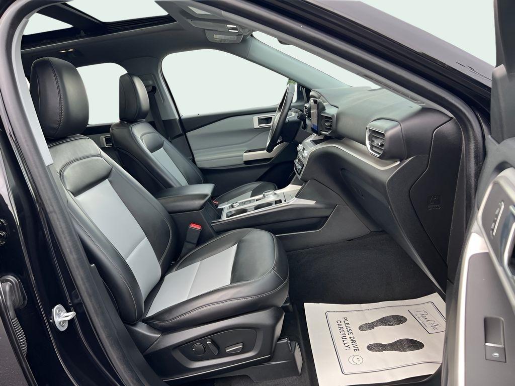 Ford Explorer XLT AWD 2023