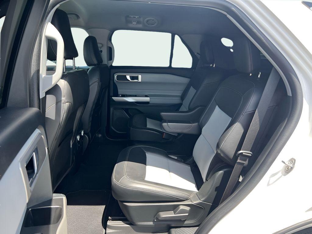 Ford Explorer XLT 2023