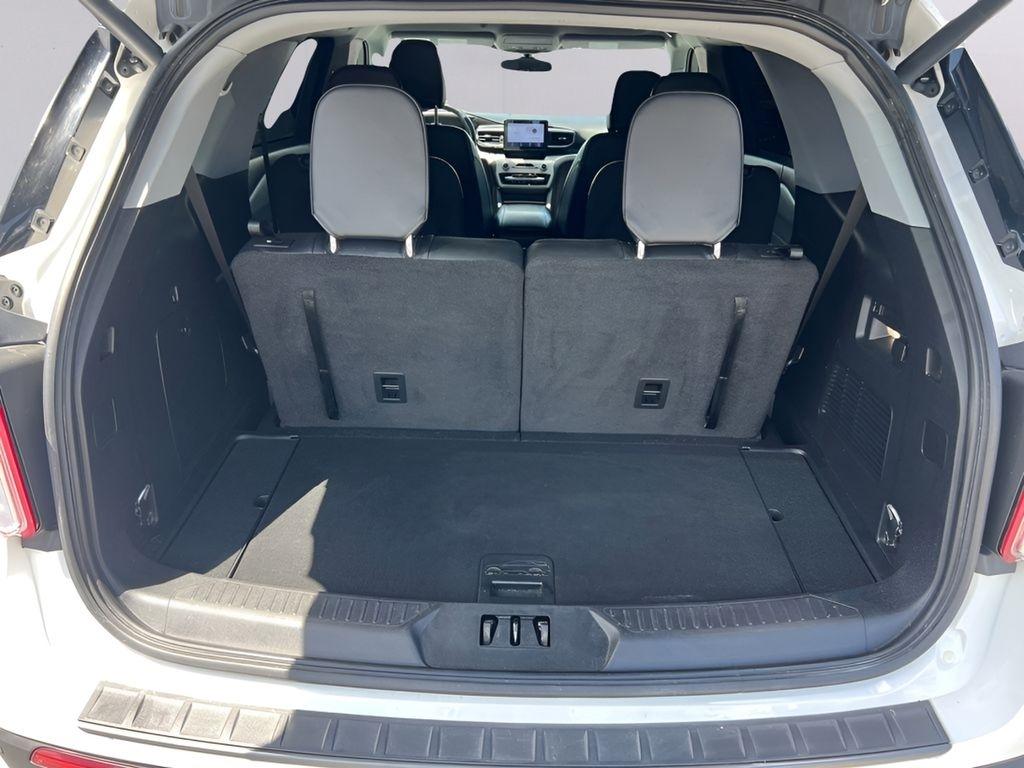 Ford Explorer XLT 2023