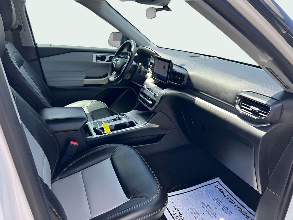Ford Explorer XLT 2023