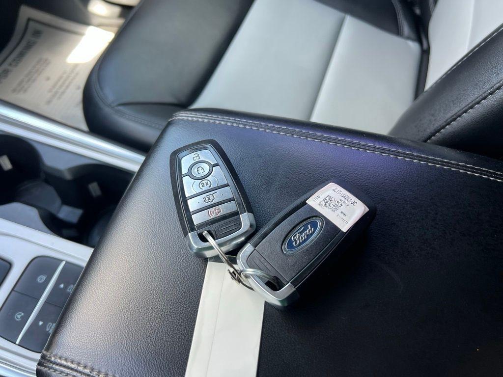 Ford Explorer XLT 2023
