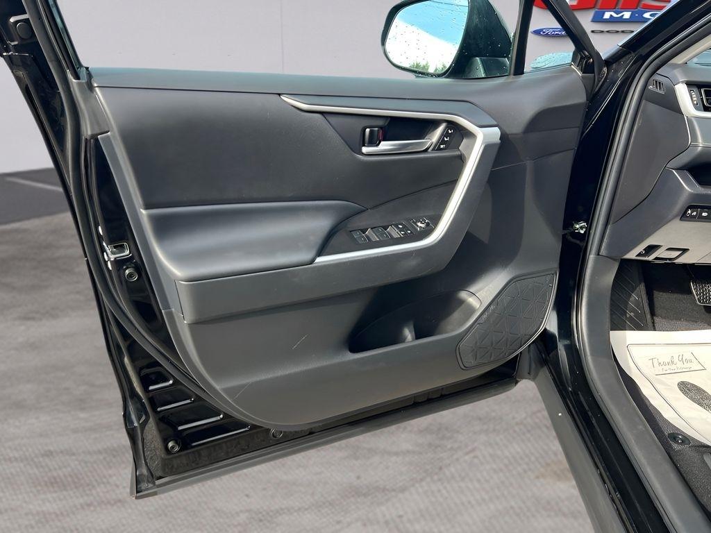 Toyota RAV4 Hybrid XLE Premium 2024