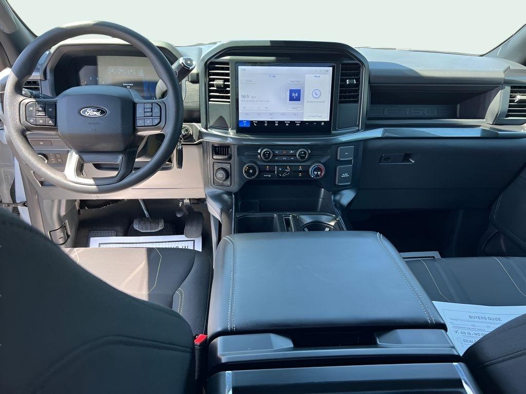 Ford F-150 STX SuperCab 4WD 2025