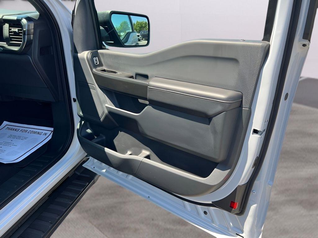 Ford F-150 STX SuperCab 4WD 2025